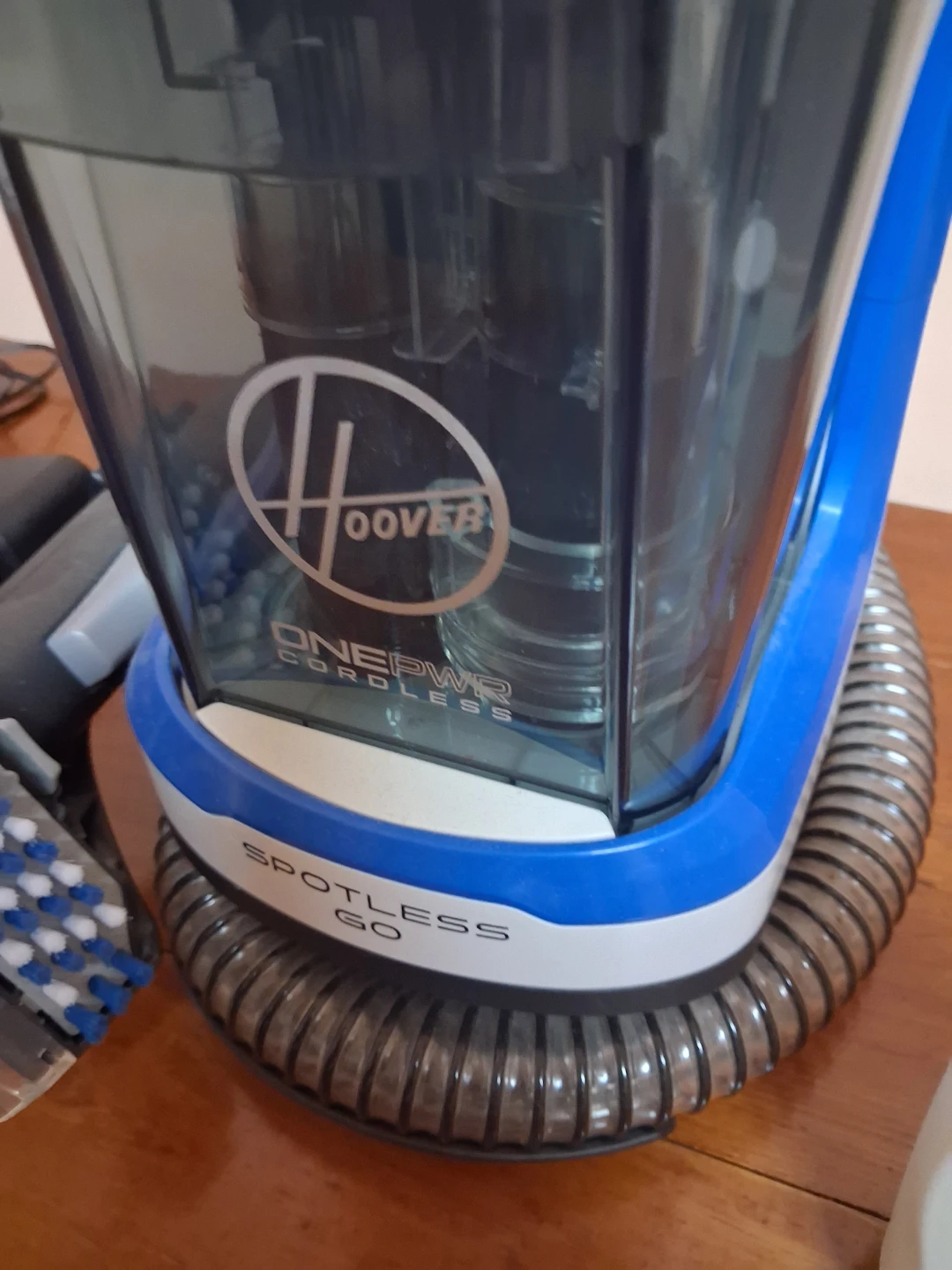 Hoover ONEPWR Spotless Go Carpet Cleaner - photo 2