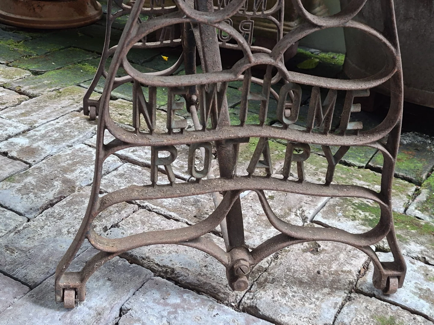 Vintage Sewing Machine Base Table and Two Metal Chairs - photo 2