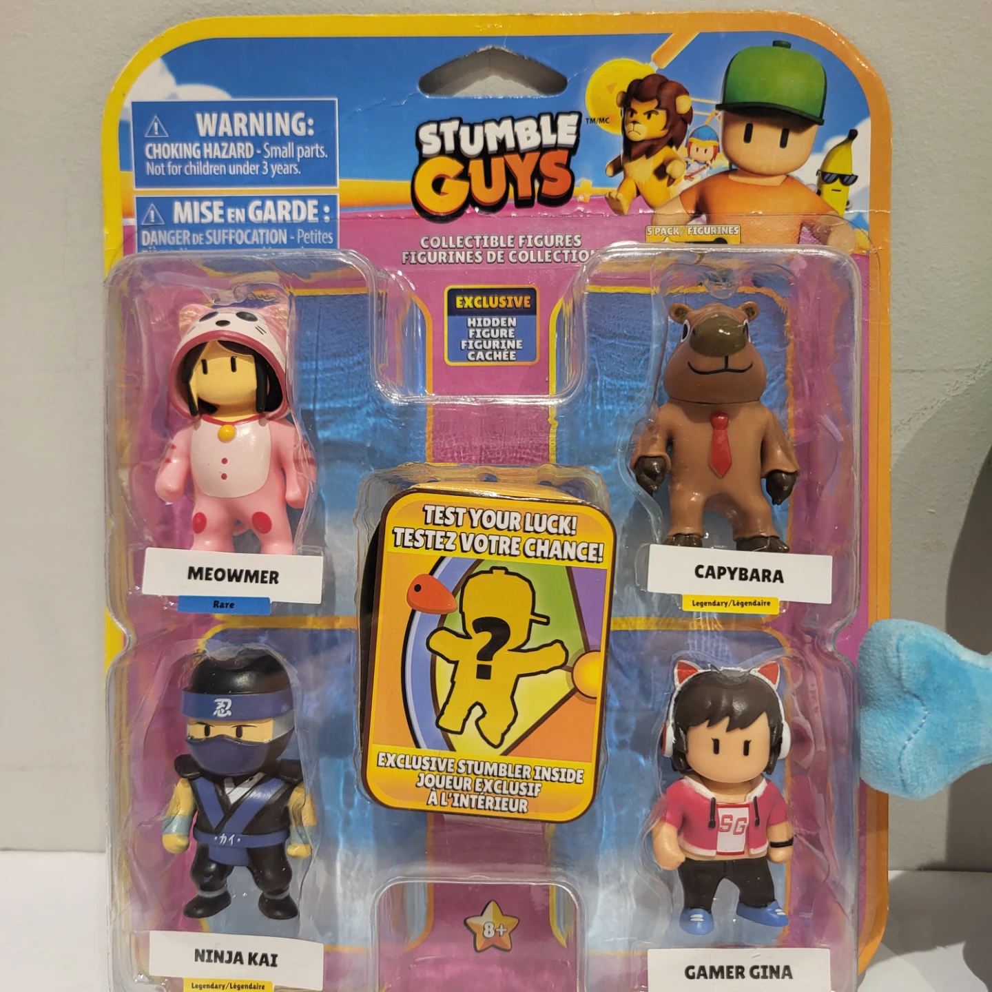 Stumble Guys Figure 5-Pack and Plush Bundle - photo 2