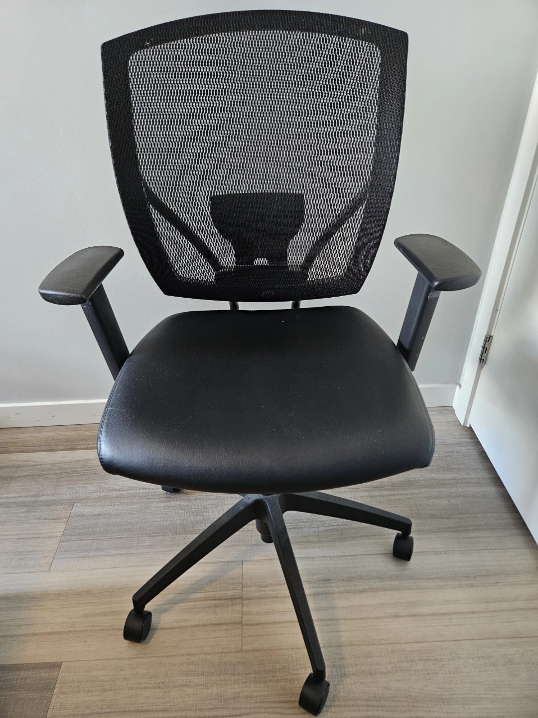 Black Ergonomic Mesh Office Chair