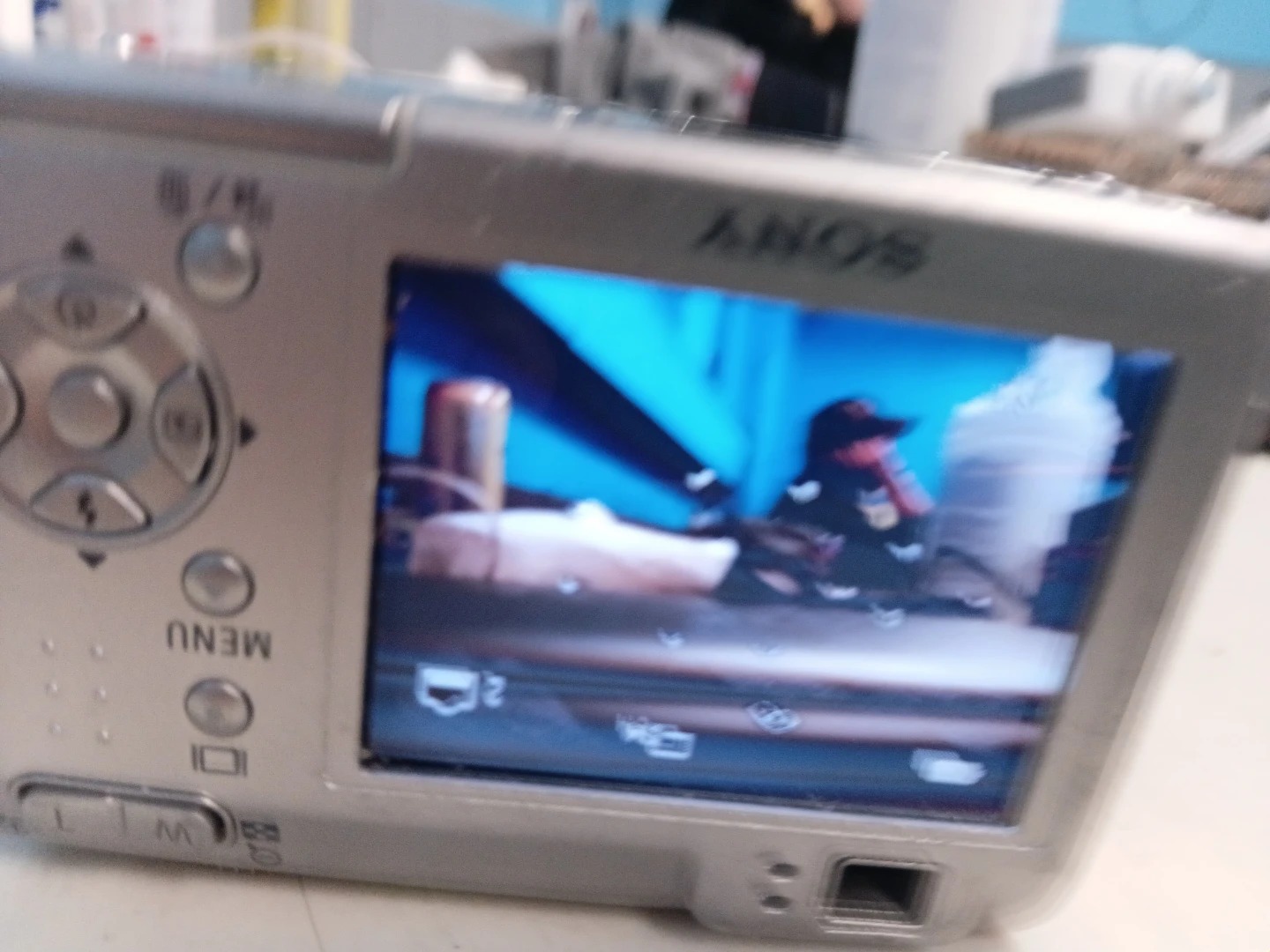 Sony Cyber-shot DSC-W5 Digital Camera - photo 2