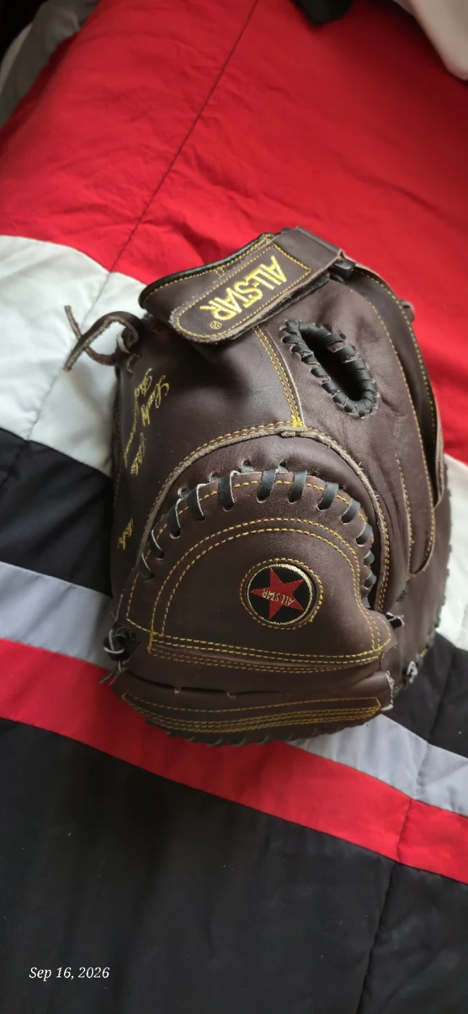 All-Star Pro Series Catcher's Mitt - photo 2