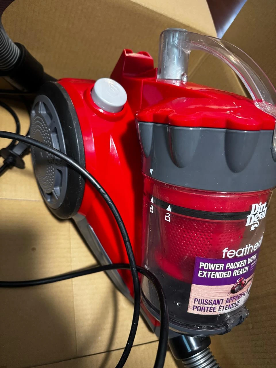 Dirt Devil Featherlite Canister Vacuum - photo 2