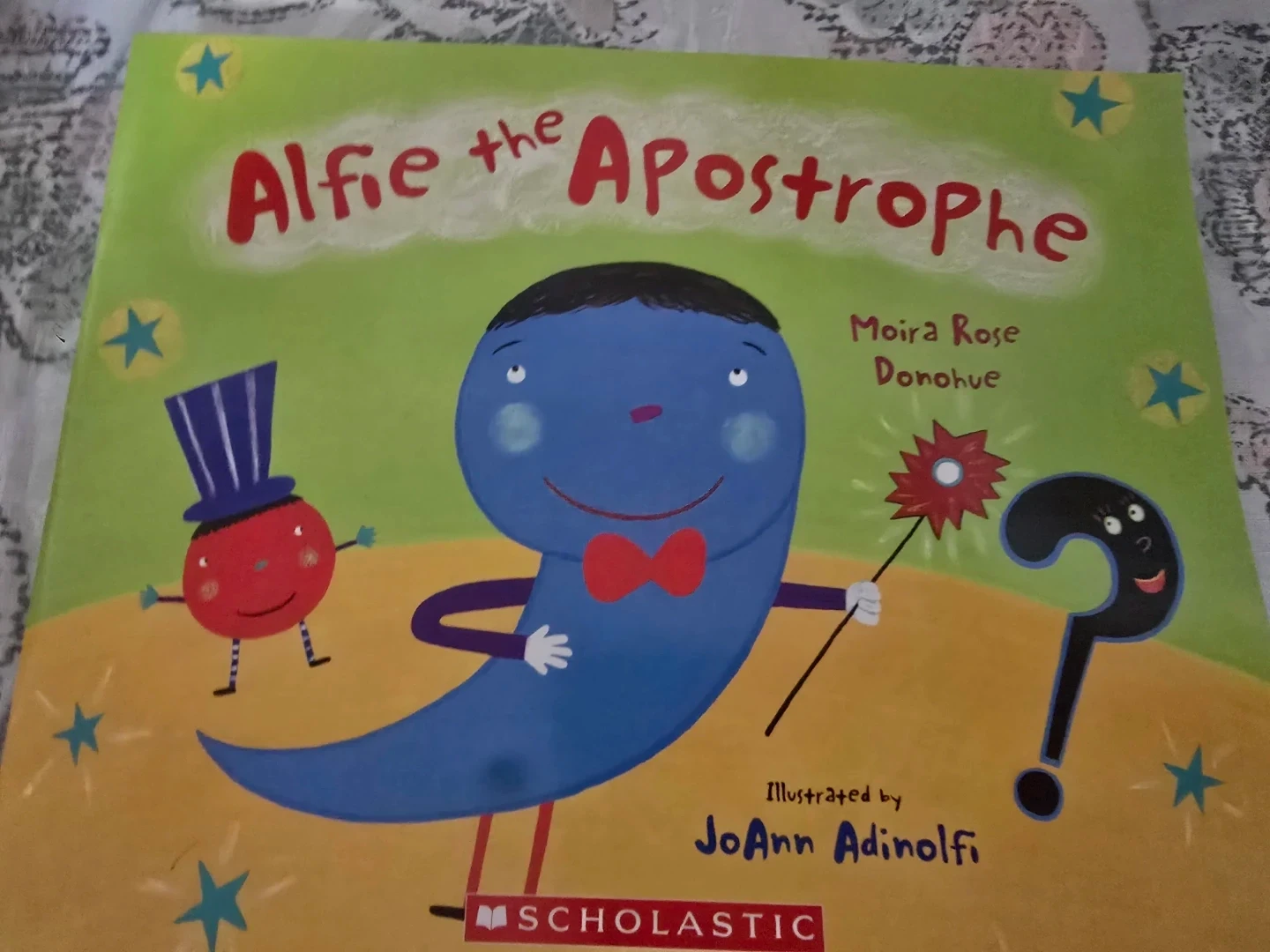 Alfie the Apostrophe by Moira Rose Donohue
