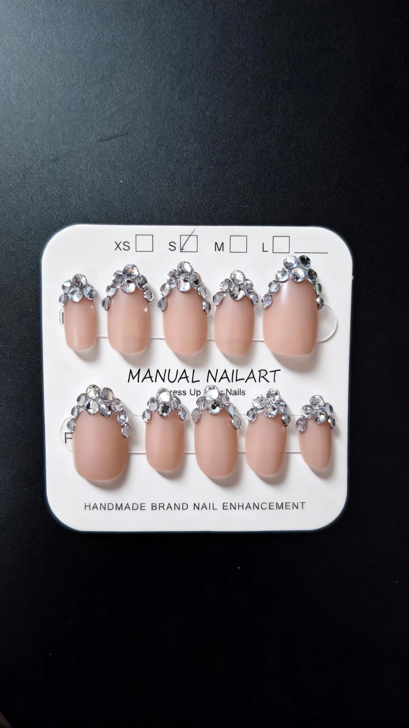 Custom press on nails