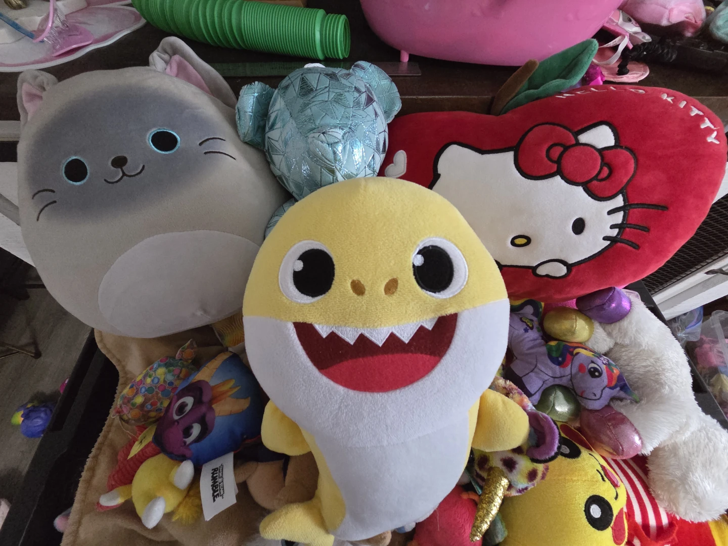 Large Collection of Assorted Plush Toys - photo 3