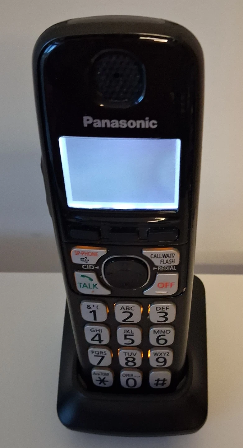 Panasonic DECT 6.0 Cordless Phone System - photo 3