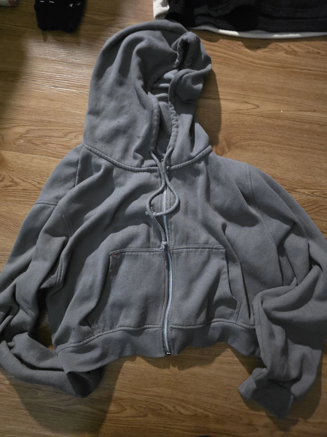 Bundle of 4 Hoodies - photo 2