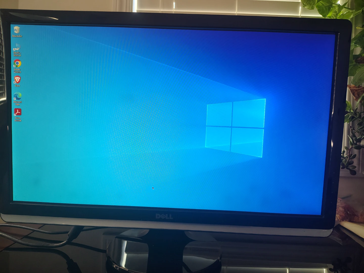 HP Compaq 8200 Elite Desktop Bundle with Dell Monitor