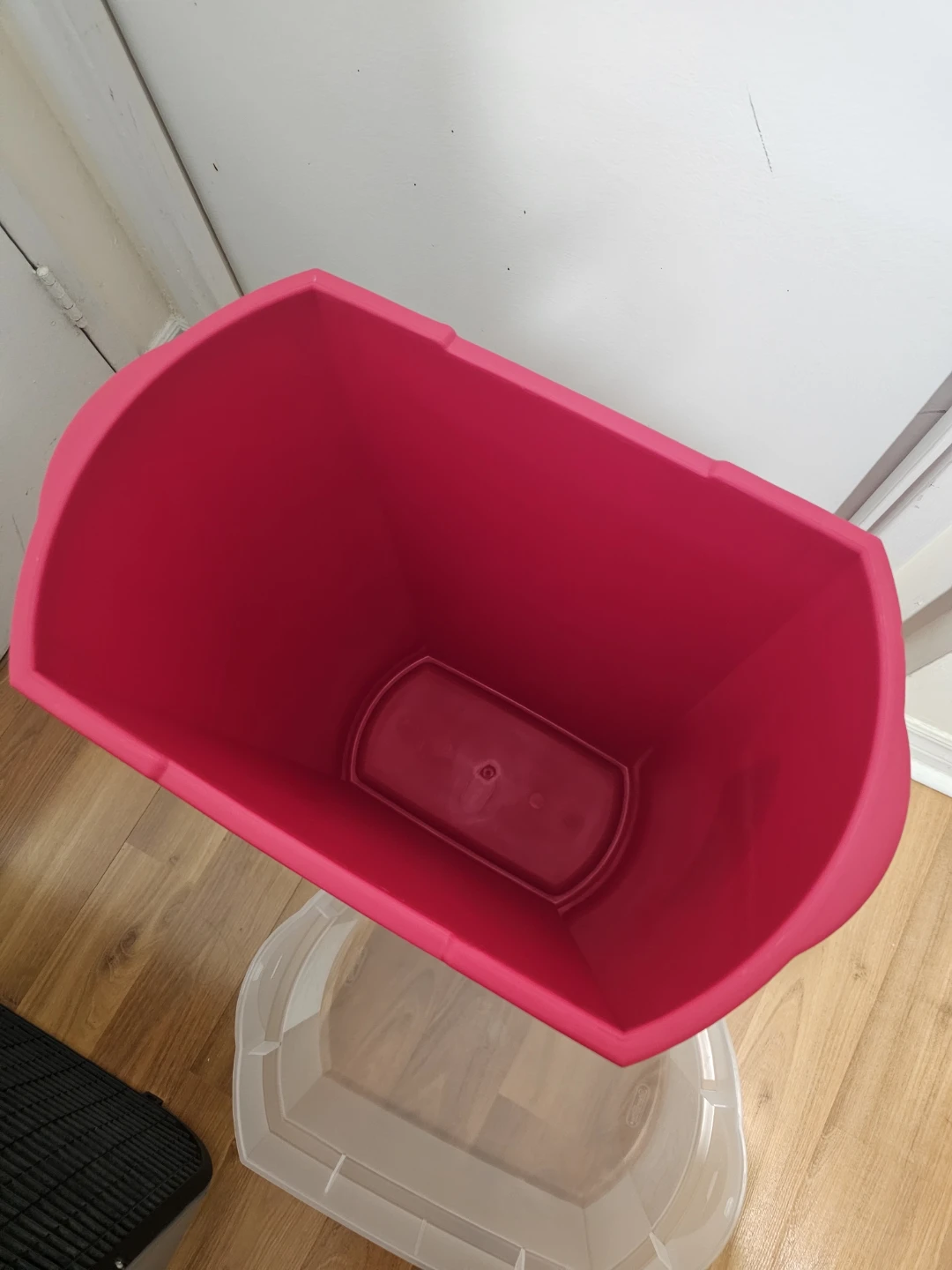 Sterilite Red Gift Wrapping Paper Storage Box 🏈 - photo 4