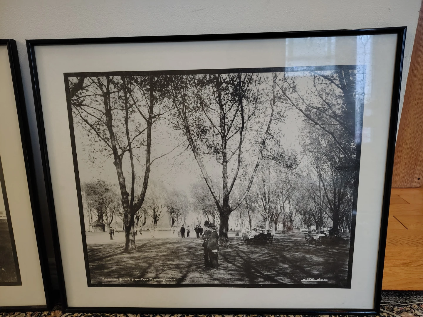Set of 2 Vintage Toronto Framed Photographs - photo 3