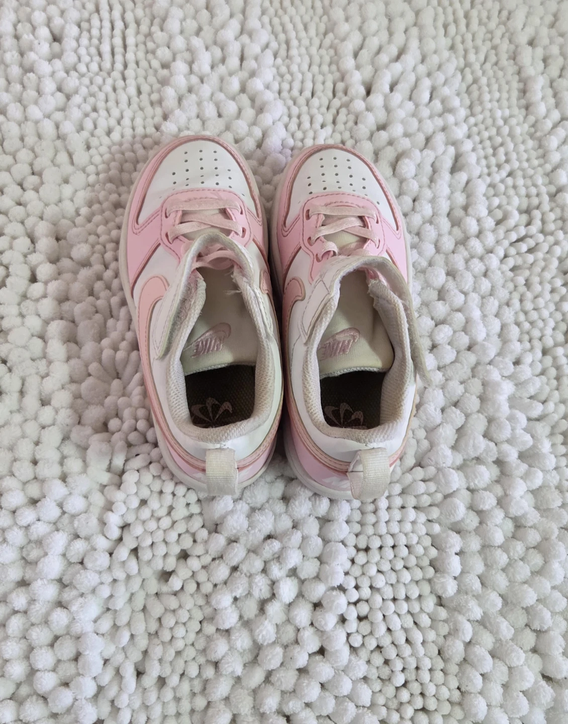Nike Kids Pink and White Sneakers - photo 2