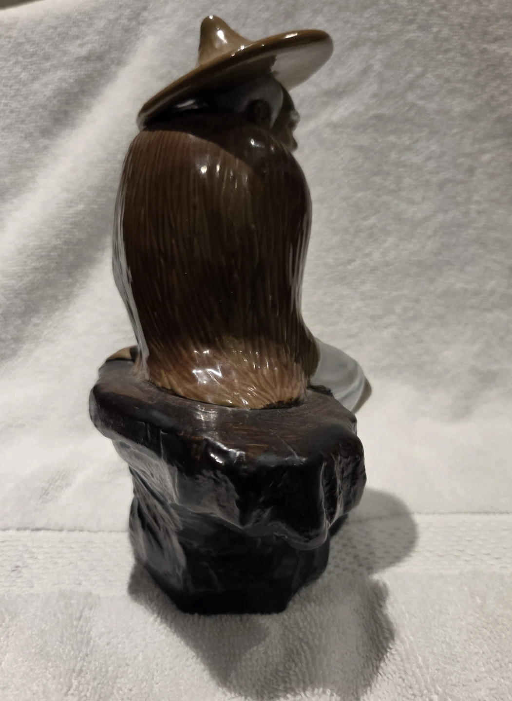 Vintage Chinese Ceramic Fisherman Figurine - photo 4
