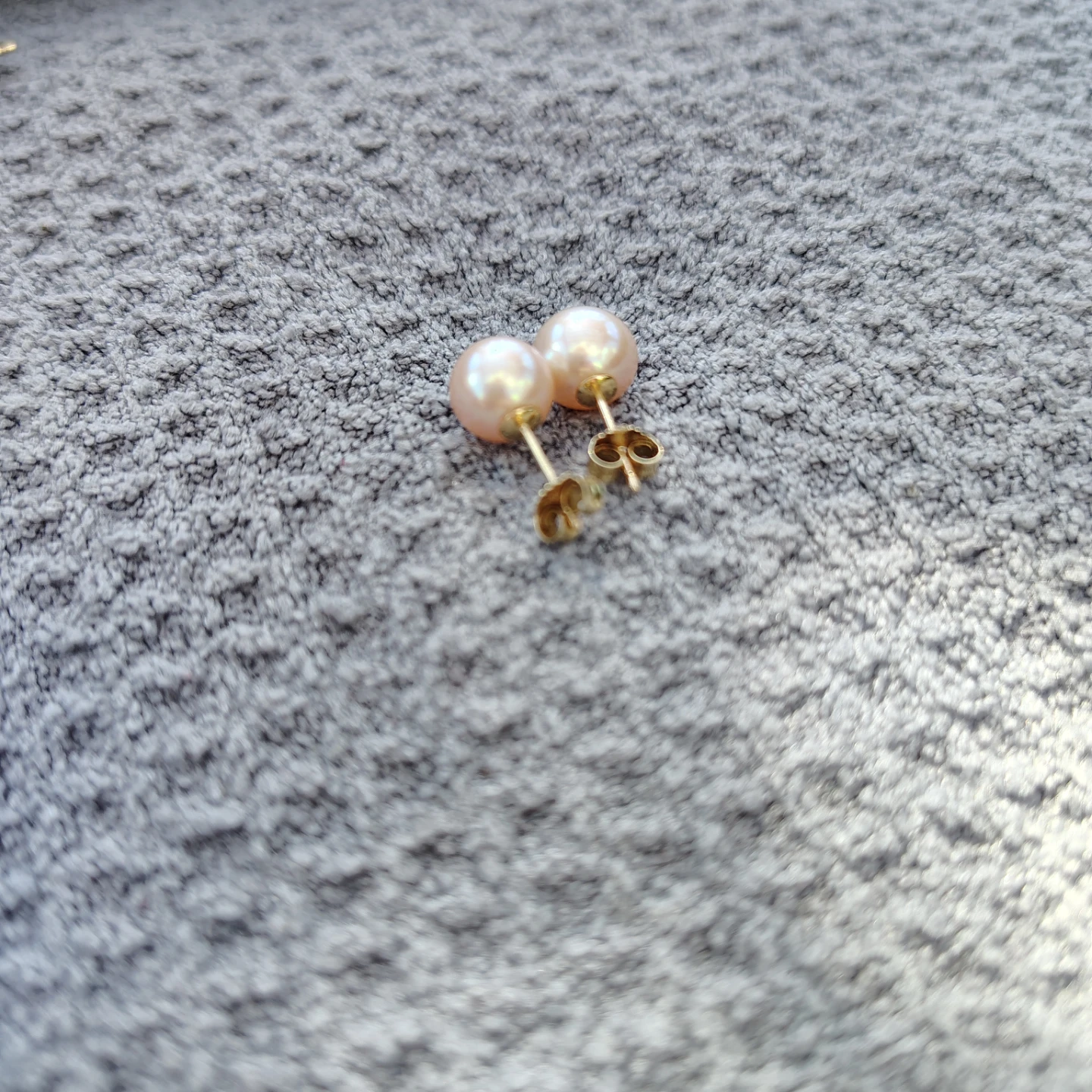 Pink Lavender Pearl 14K Stud Earrings - photo 2