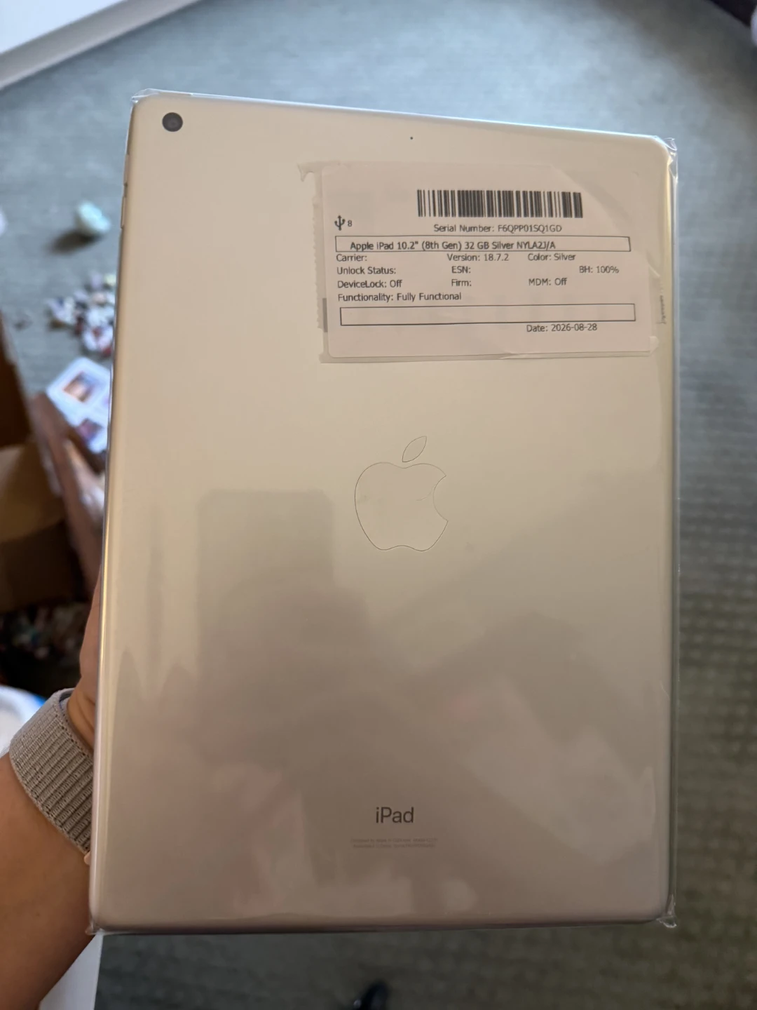 Apple iPad 10.2 inch 8th Gen 32GB Silver - photo 2