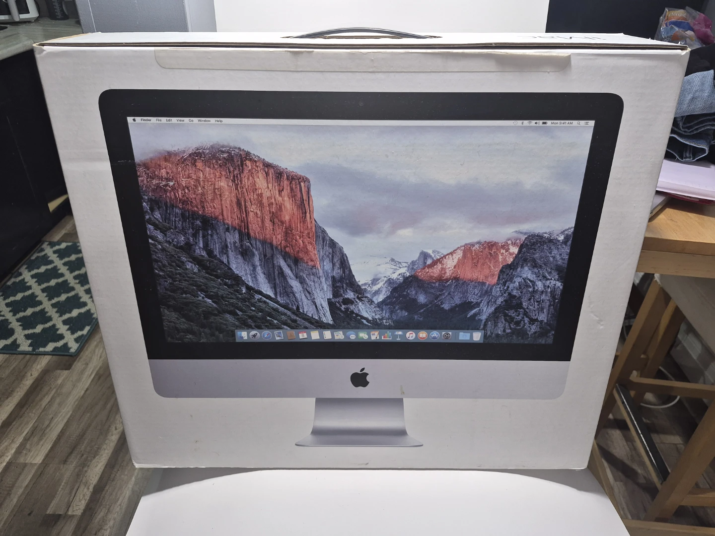 Apple iMac Desktop Computer