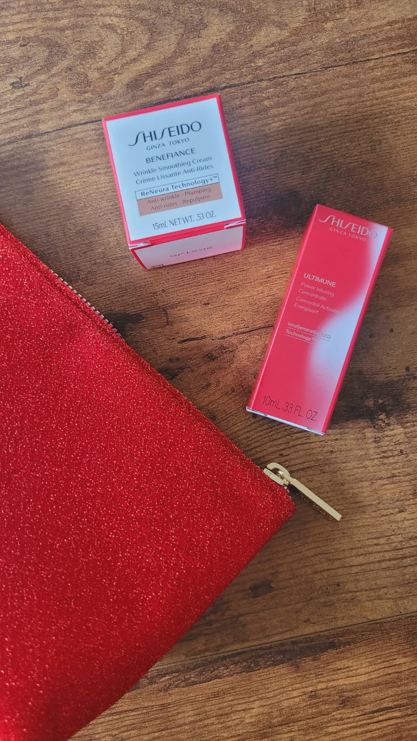 Shiseido Skincare Set + Cosmetic Pouch - photo 2