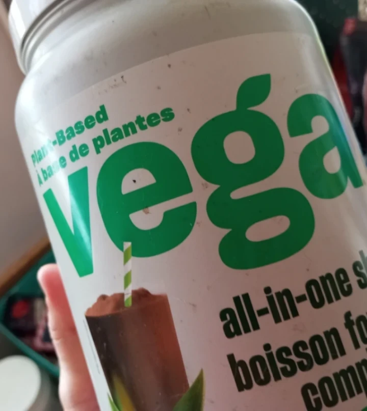 Vega All-in-One Shake Chocolate 876g - photo 2