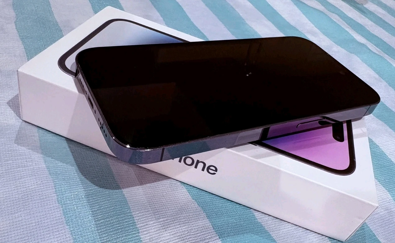 Mint condition iPhone 14 Pro 128GB - photo 4