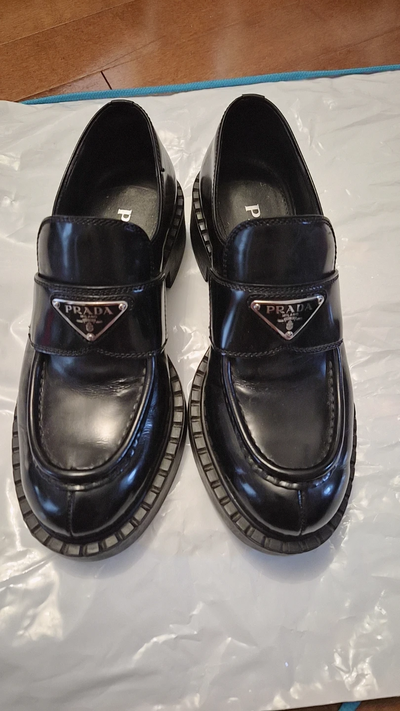 Prada black leather loafers - photo 2