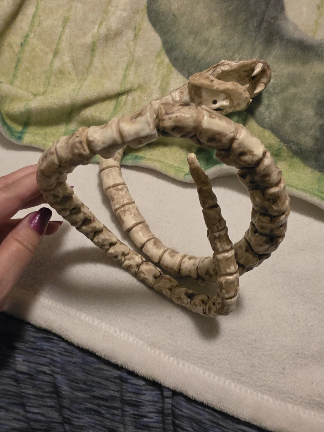 Articulated Bone Skeleton Snake Toy - photo 3