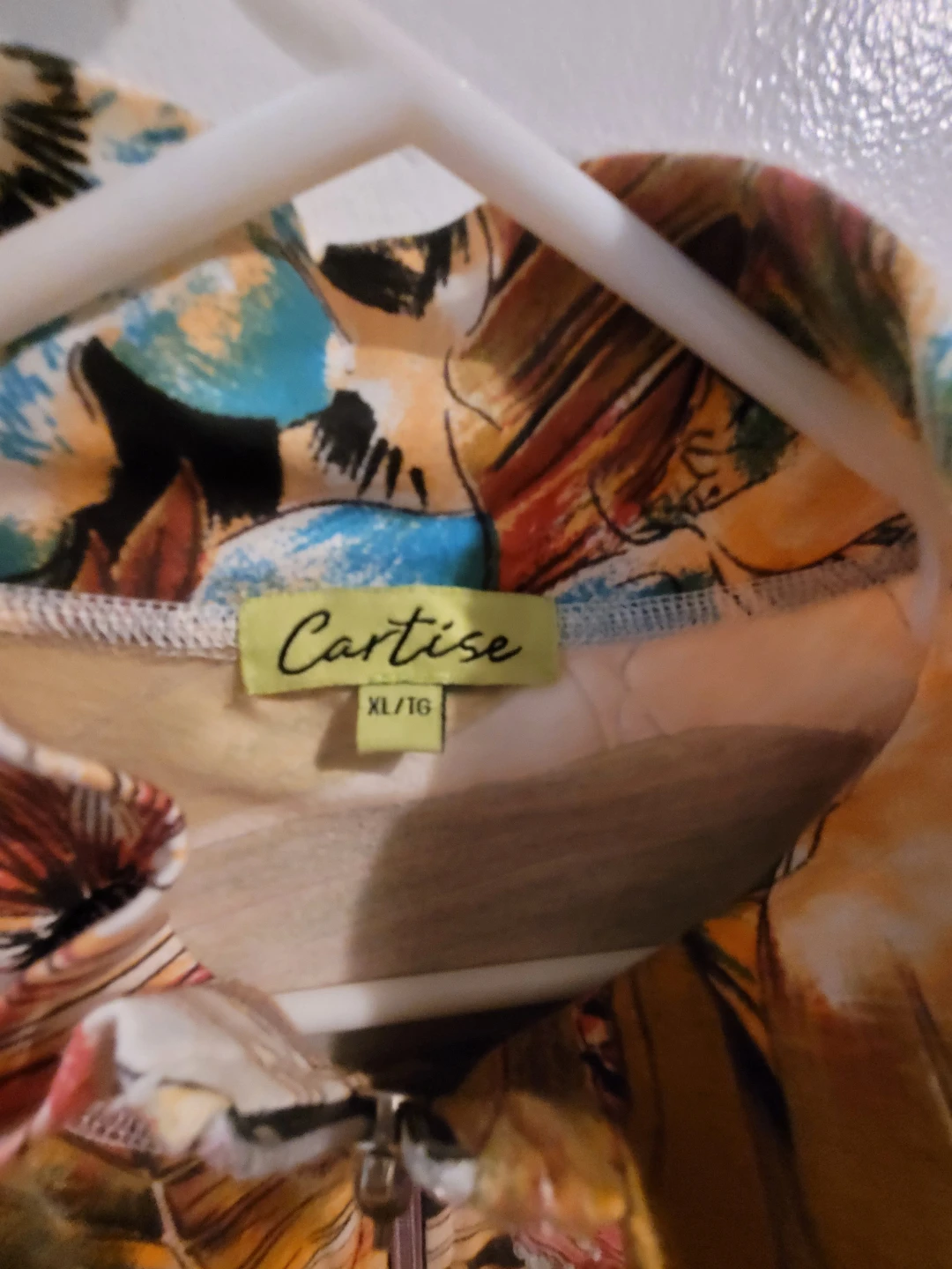 Cartise sweater jacket with rainbow zipper ,sequins and beads - photo 5