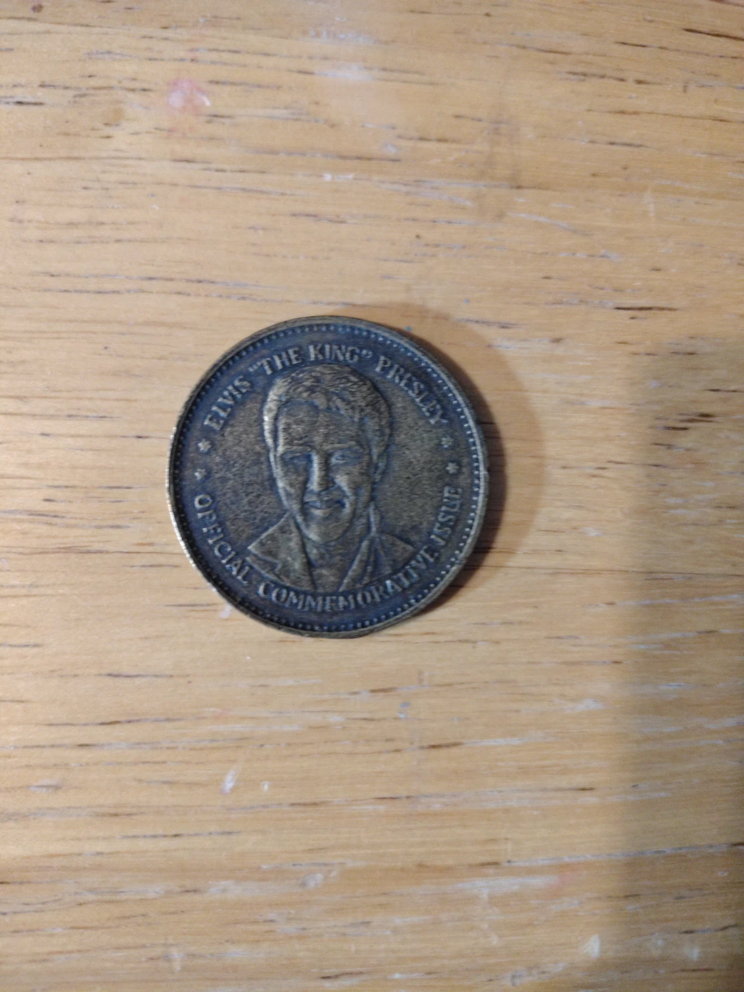 Elvis "The King" Presley Official Commemorative Coin