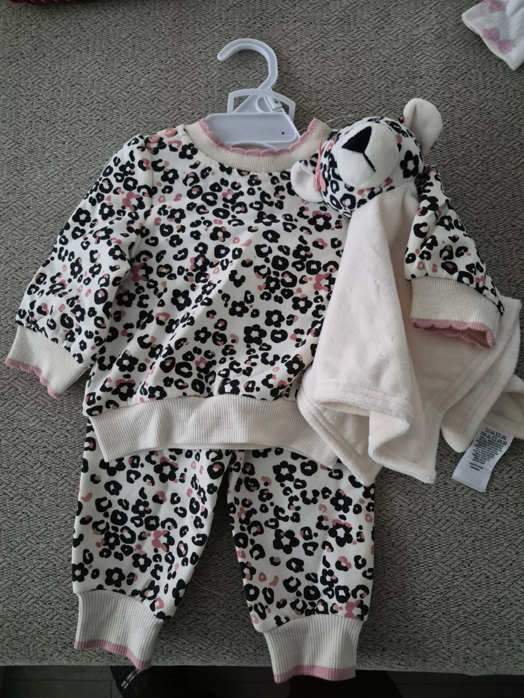 Rachel Zoe Baby Outfit and Plush Lovey Set🏈🏉