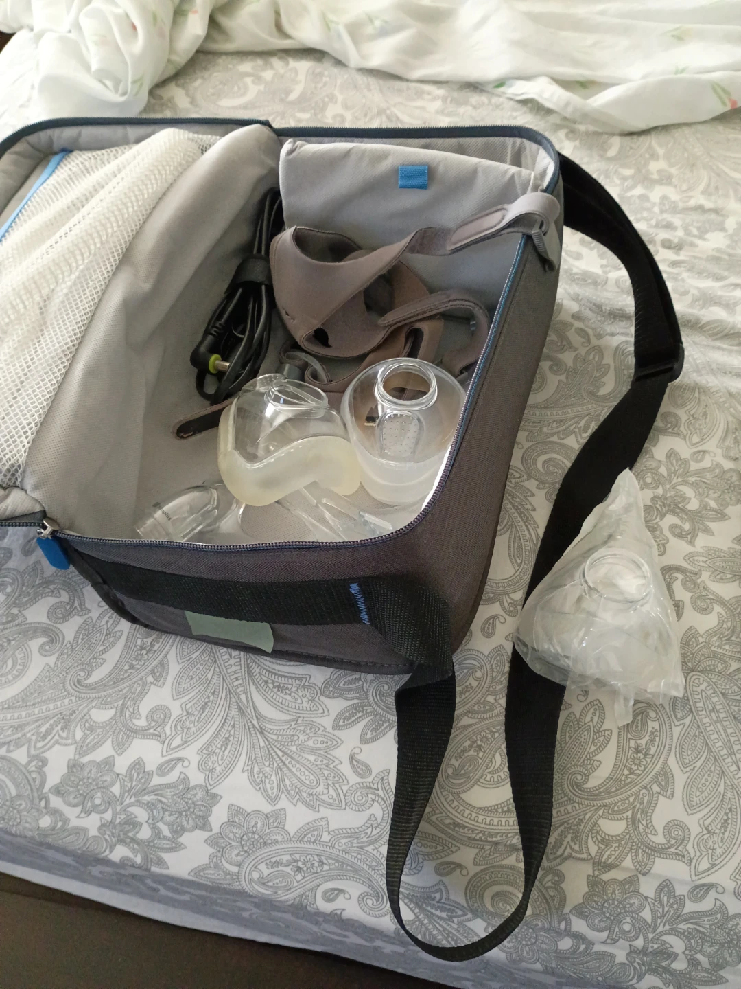 Philips Respironics DreamStation CPAP Machine - photo 2