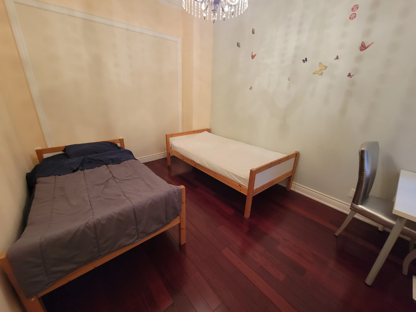 Twin Bed