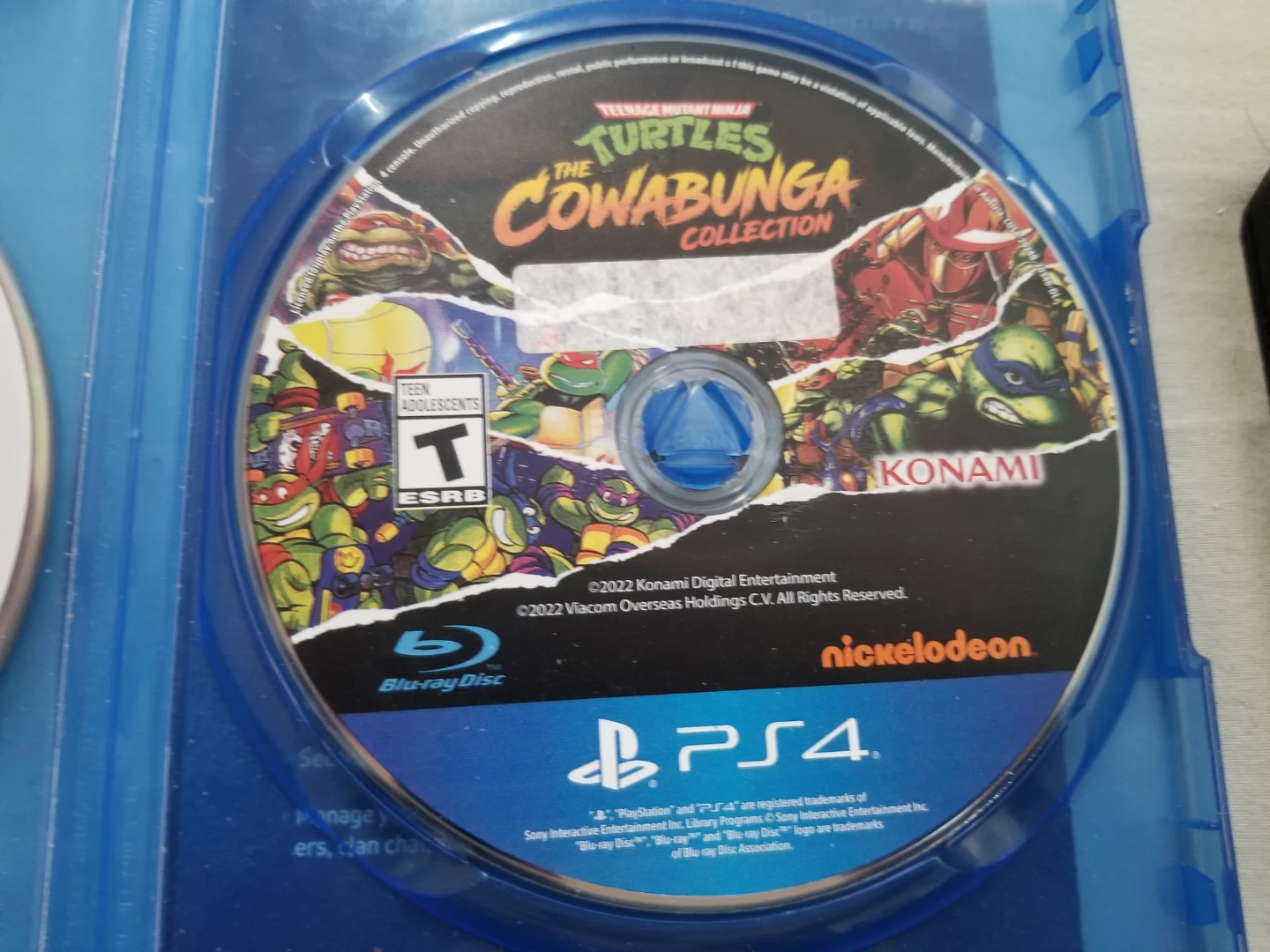 PS4 Console Bundle with 2 Controllers & 7 Games - photo 5