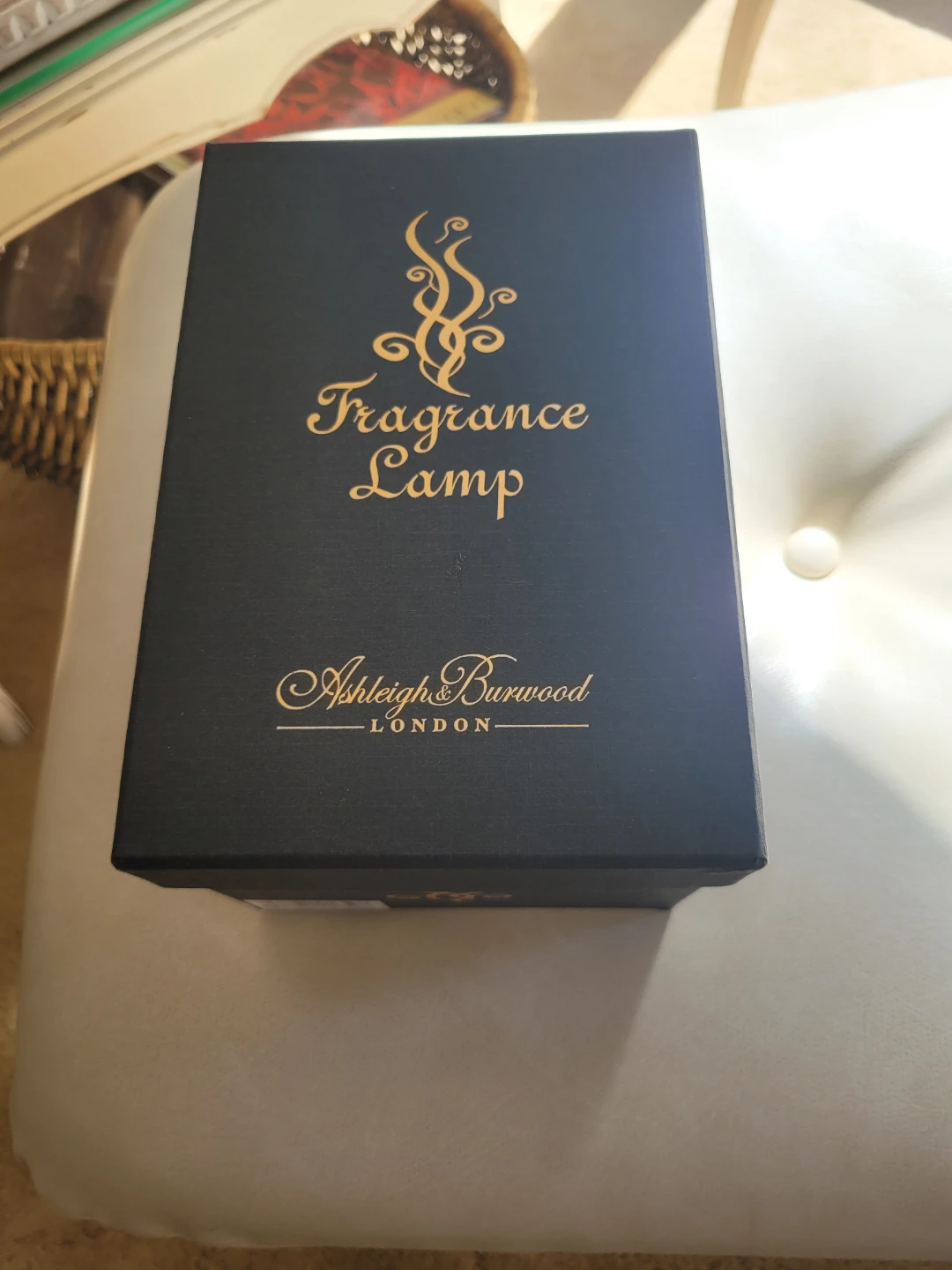 New in Box Ashleigh & Burwood Large Fragrance Lamp - photo 2