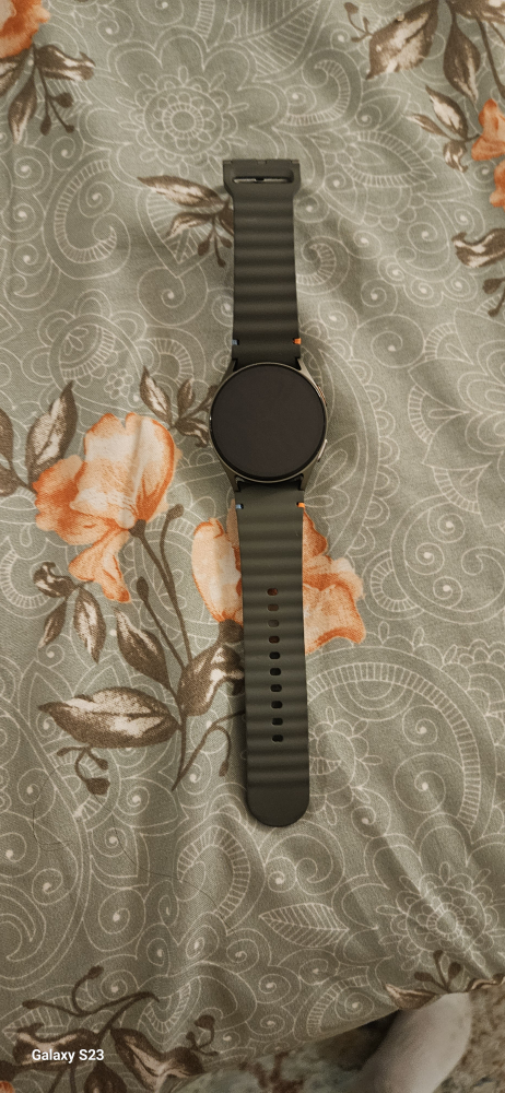 Samsung galaxy watch 7 lte green no scratches