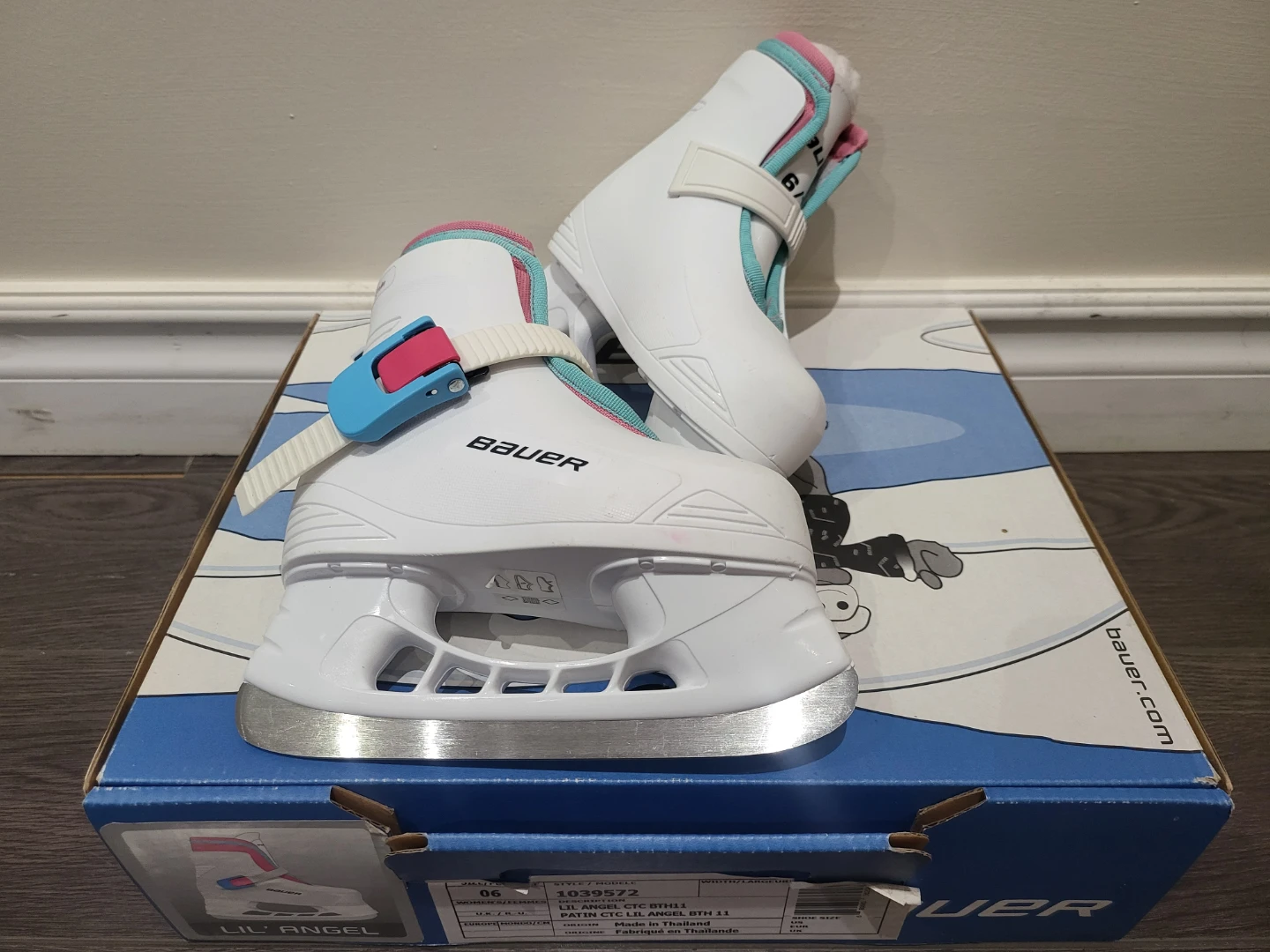 Bauer Lil' Angel Ice Skates Youth Size 6- Like New with Box! - photo 2