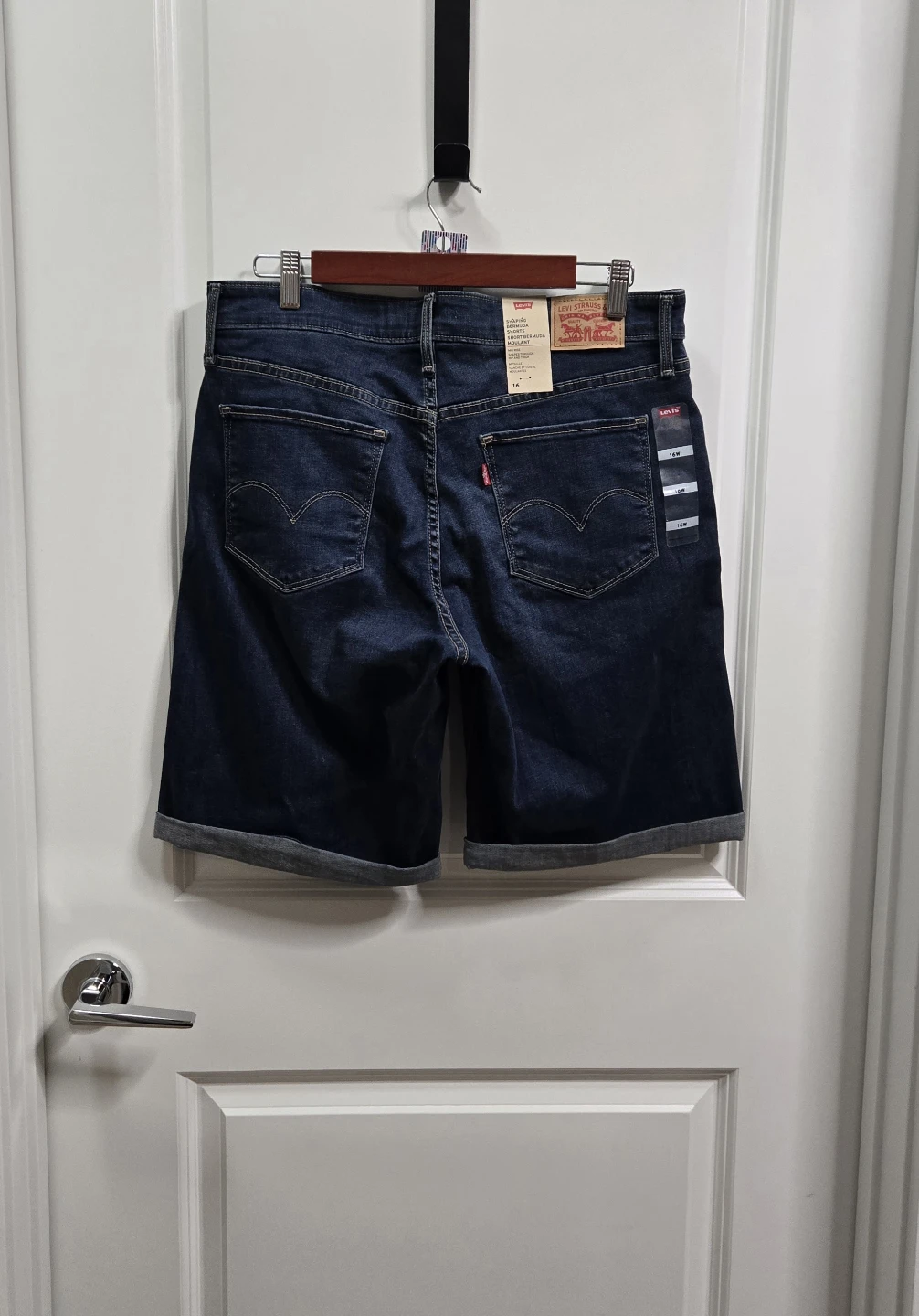 Levi's Shaping Bermuda Shorts - photo 3