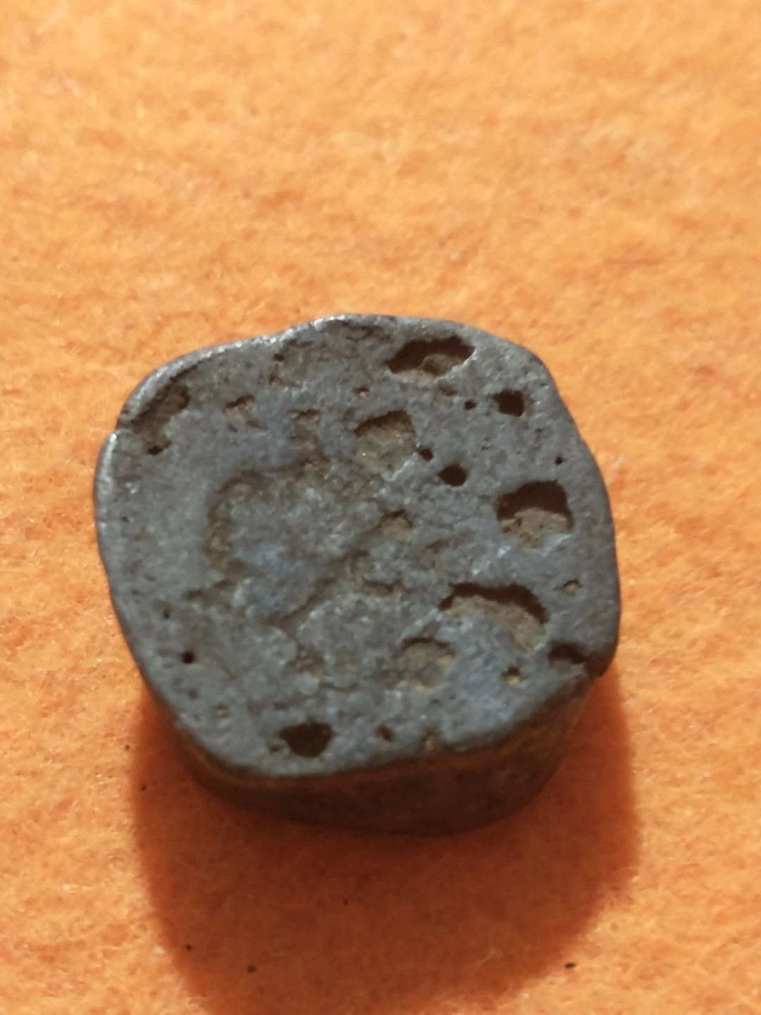 Late medieval chunky Indian coin, likely Mogul - photo 2