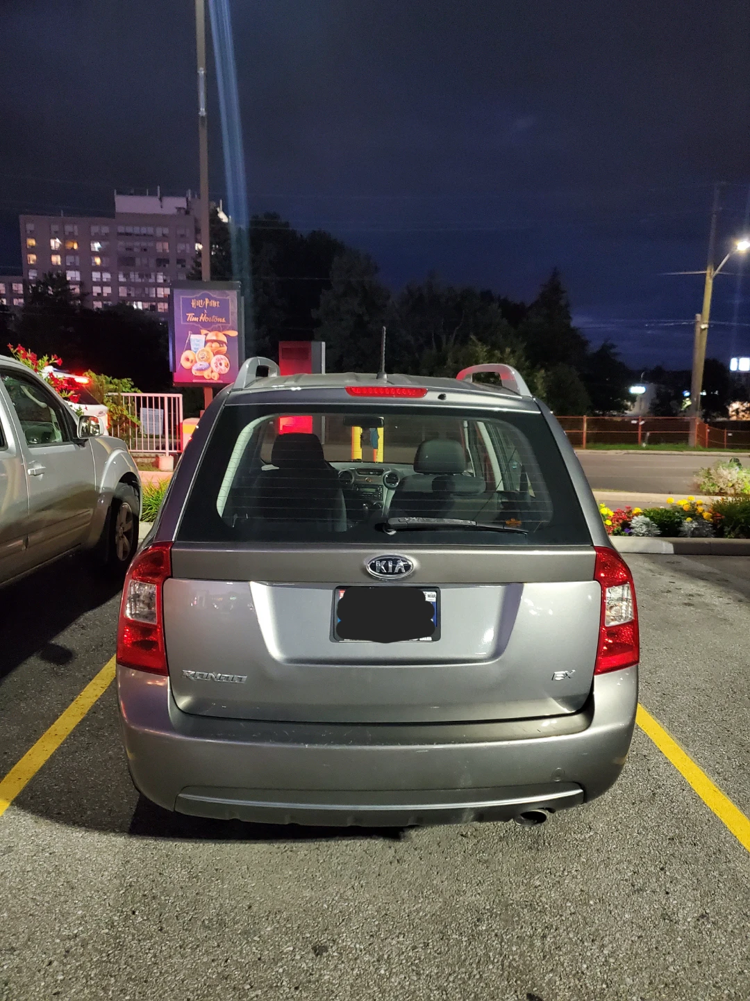 2012 Kia Rondo for parts or project - photo 2