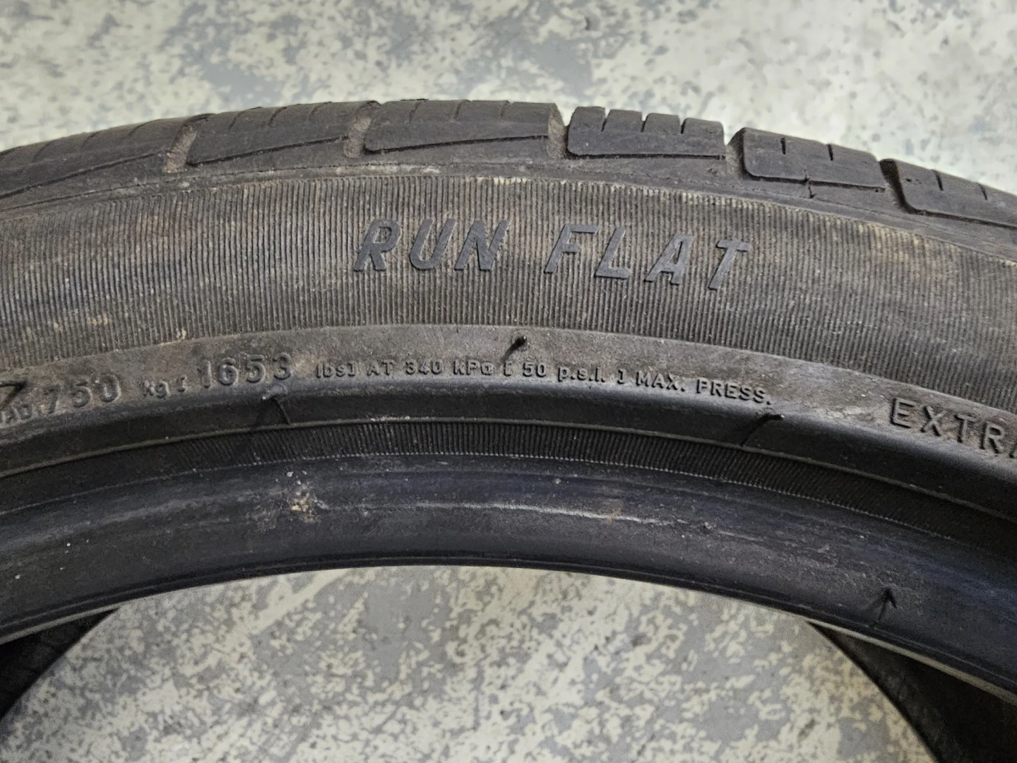 245/40 R19 PIRELLI ALL SEASON TIRE (1 ONLY) - photo 4