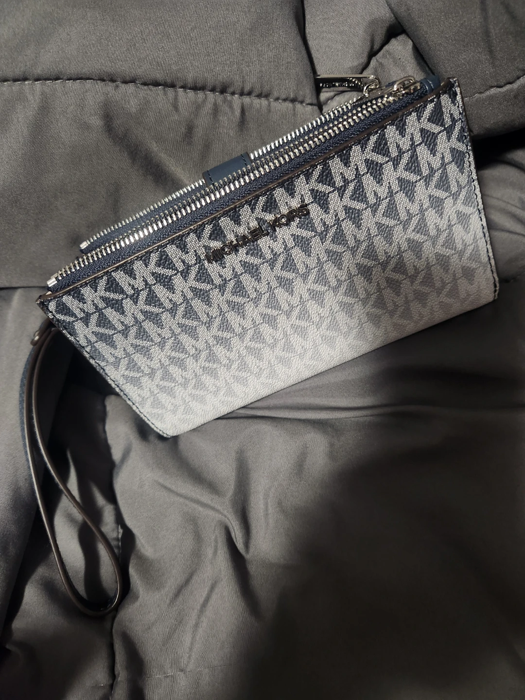 Michael Kors Signature Logo Wallet - photo 3