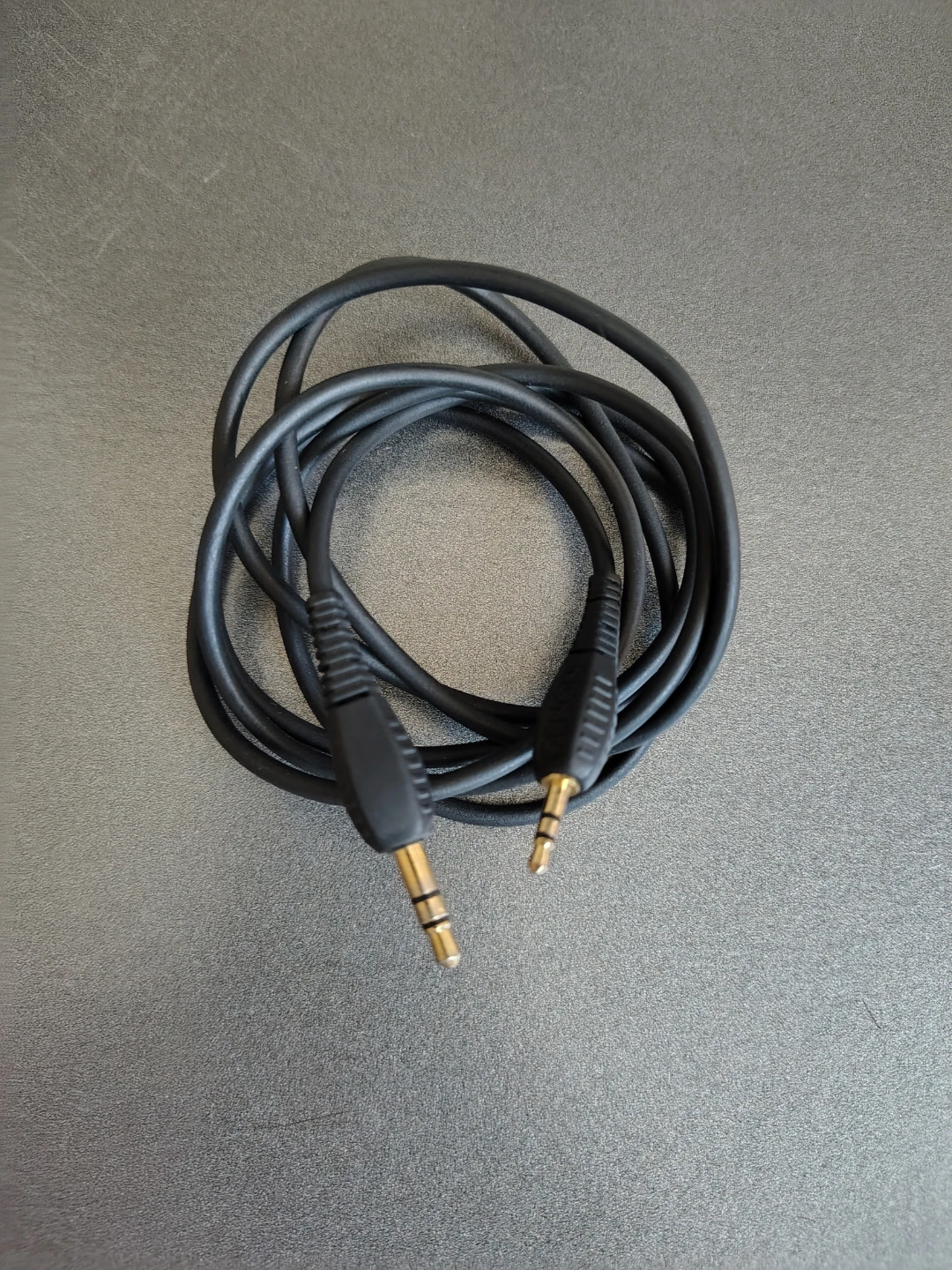 DENON Japan 2.5mm to 3.5mm Headphone Cable (works with Bose QC45