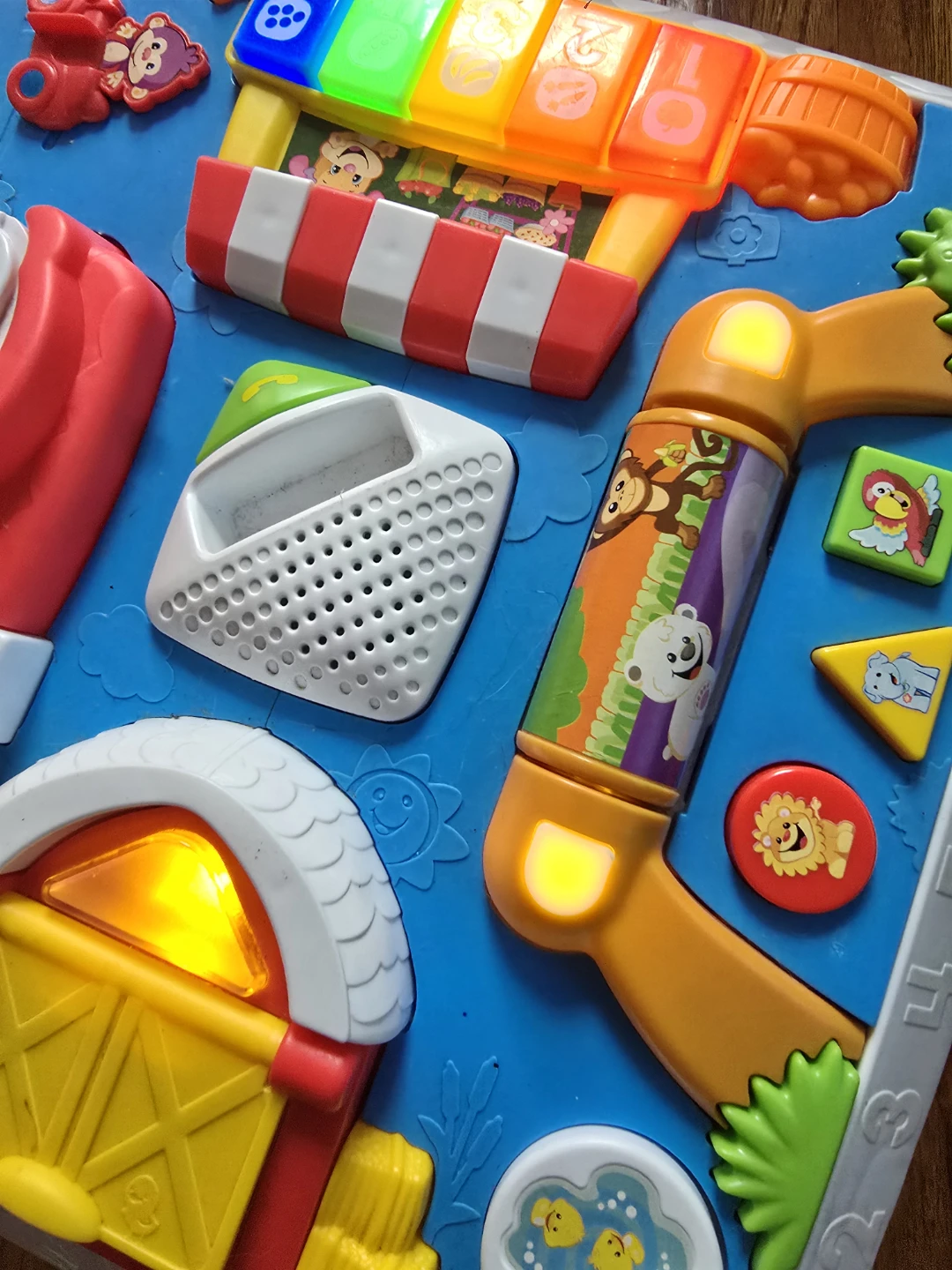 🏈 Fisher-Price Laugh & Learn Activity Table - photo 3
