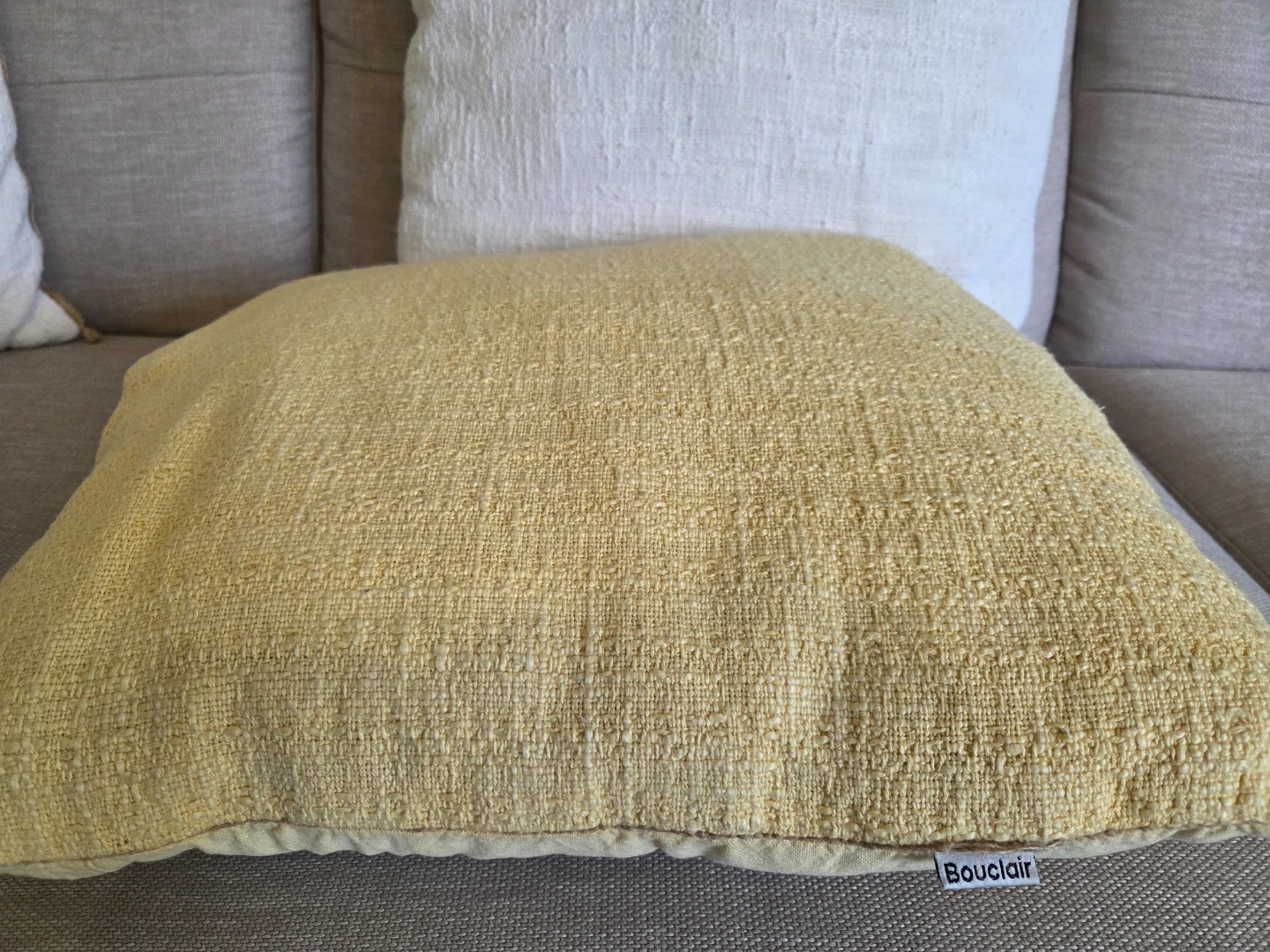 Four Bouclair throw cushions - photo 5