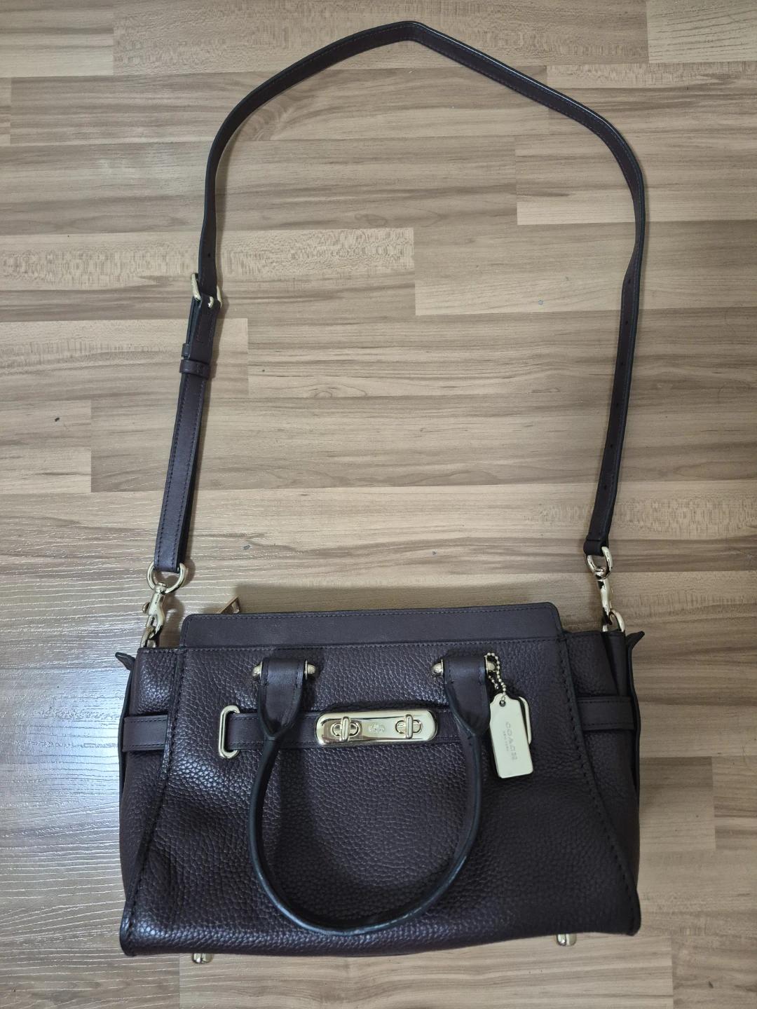 Coach Swagger Satchel Bag - photo 4