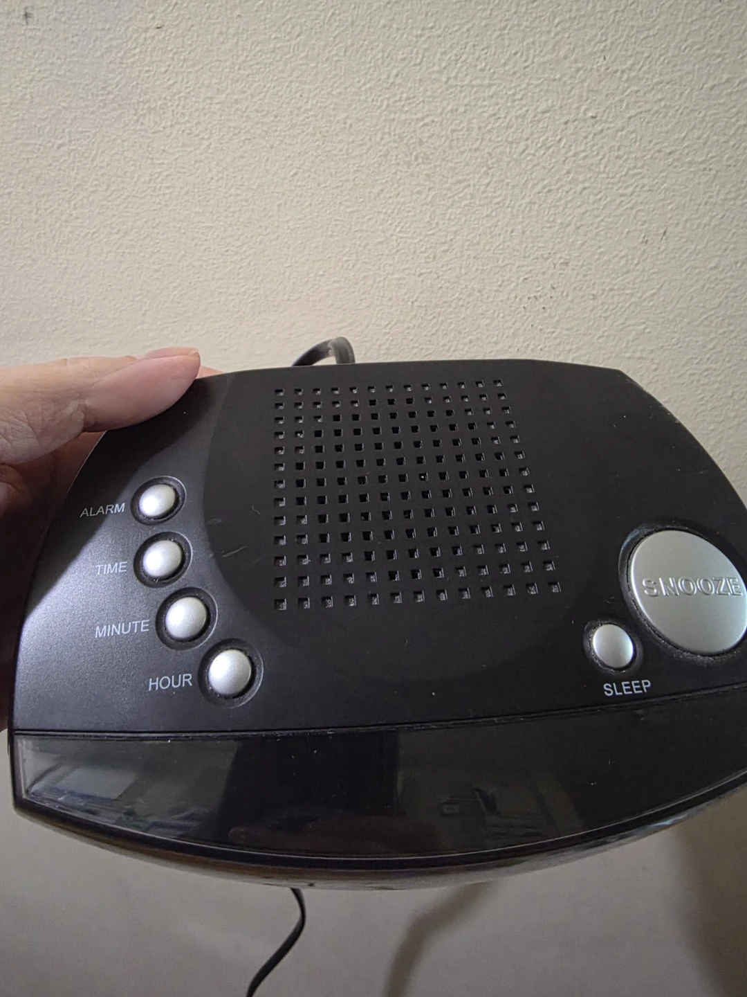 Durabrand AM/FM Alarm Clock Radio - photo 2