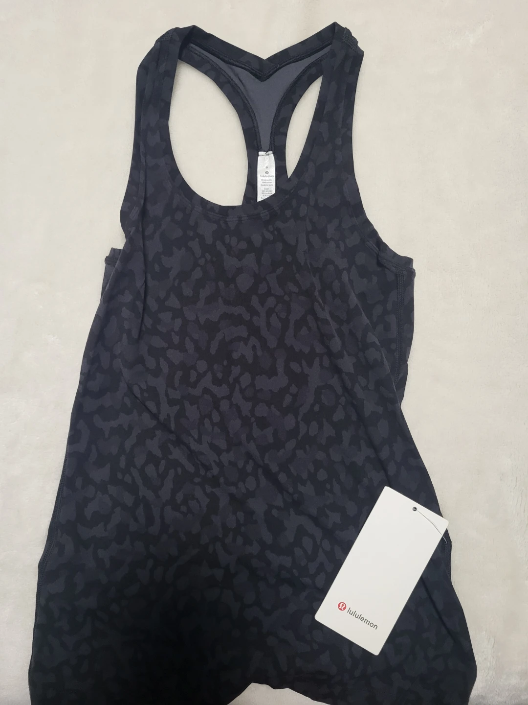 Lululemon racerback tank top size 6