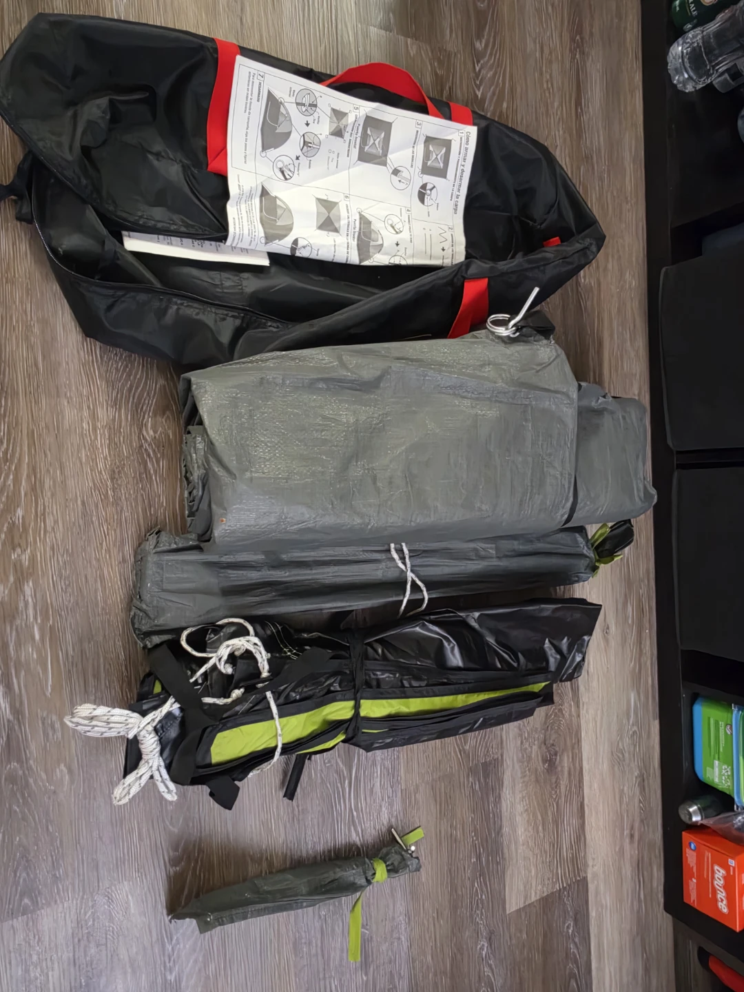 Coleman 4-Person Tent + Like-New Mac Sports Wagon + Lantern - photo 3
