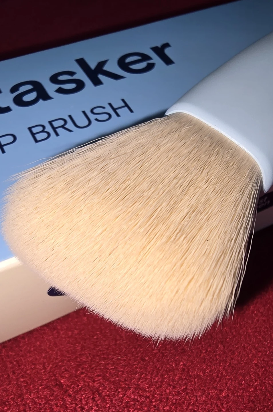 Alleyoop Multi-Tasker 4-in-1 Makeup Brush - photo 3