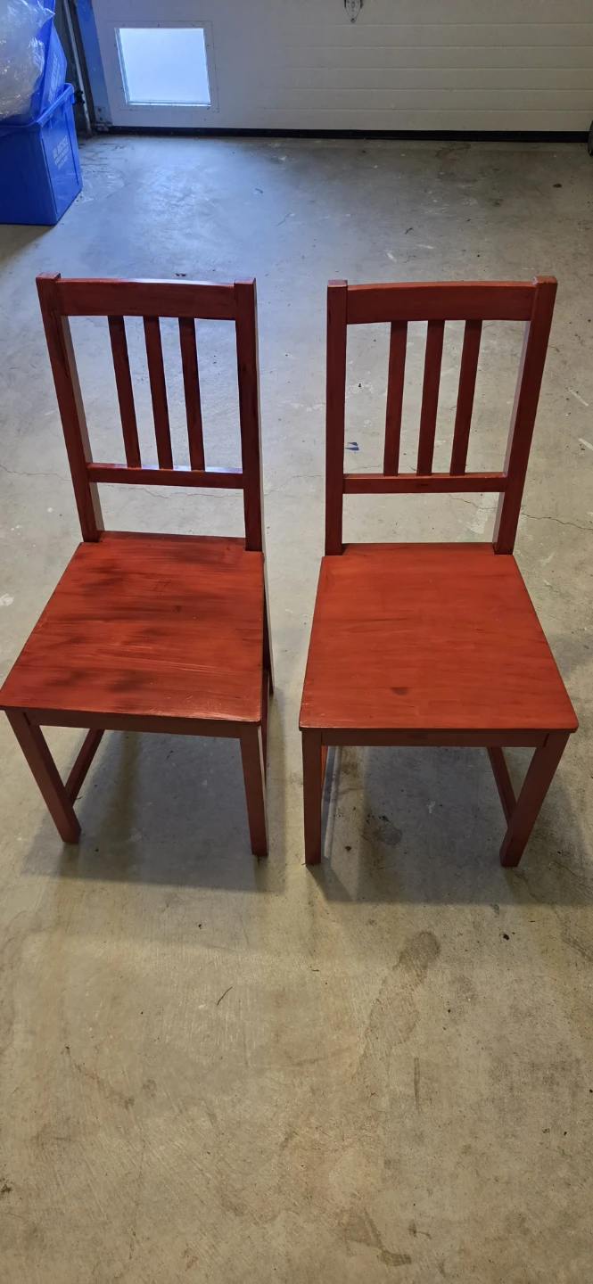 Set of Two Red Stained Wooden Chairs - photo 4