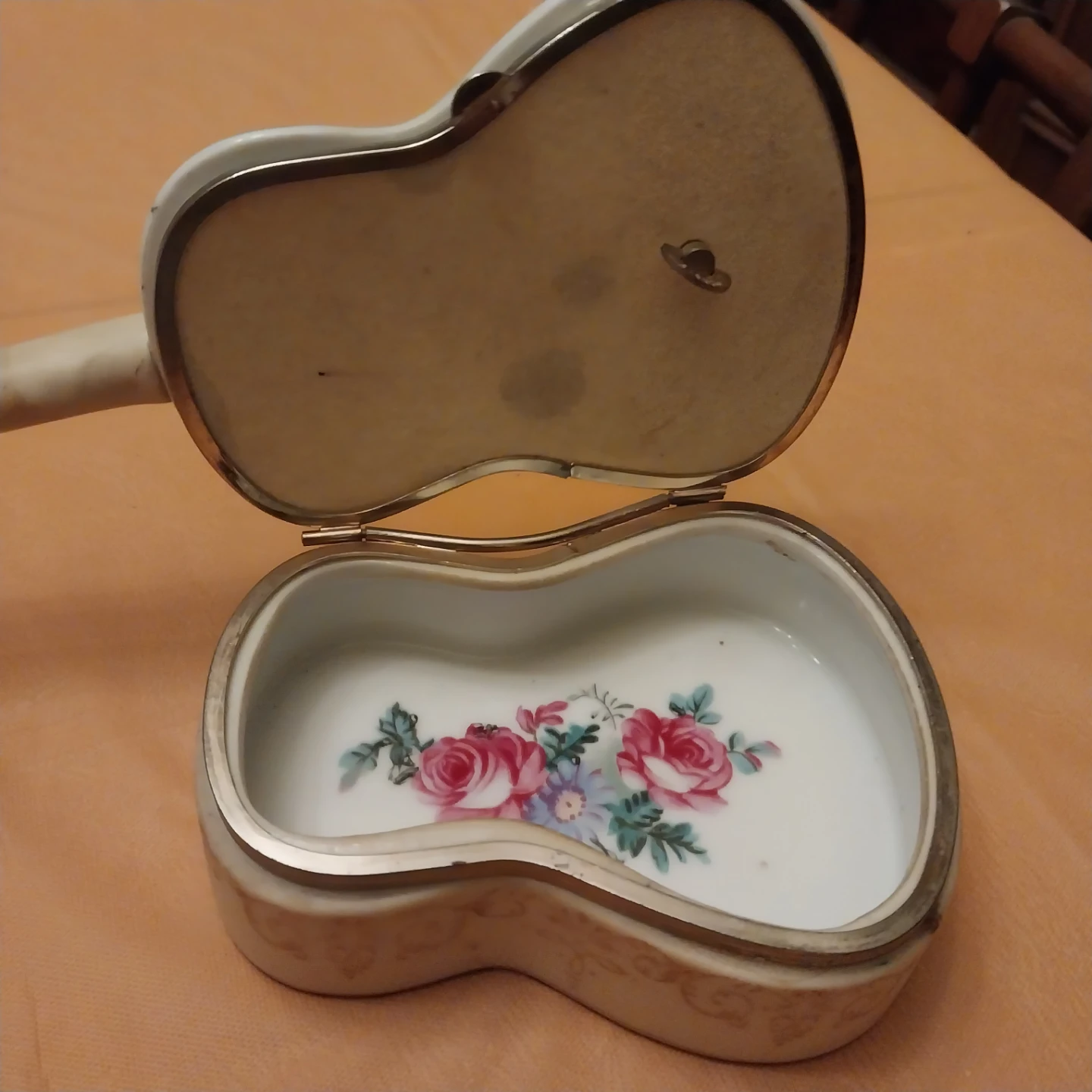 🏈Vintage Ceramic Musical Guitar Trinket Box🏈 - photo 2