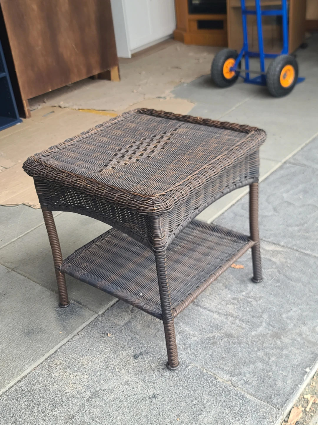 Dark Brown Wicker Side Table - photo 2